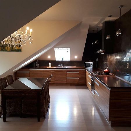 Utulny Apartman V Bratislava 15 Dış mekan fotoğraf