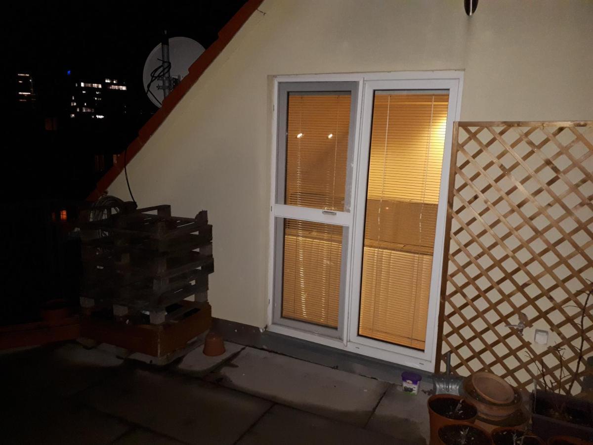 Utulny Apartman V Bratislava 15 Dış mekan fotoğraf