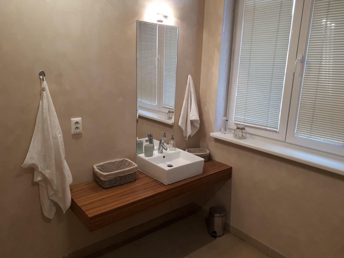 Utulny Apartman V Bratislava 15 Dış mekan fotoğraf