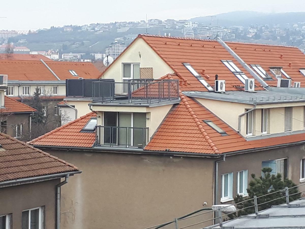 Utulny Apartman V Bratislava 15 Dış mekan fotoğraf